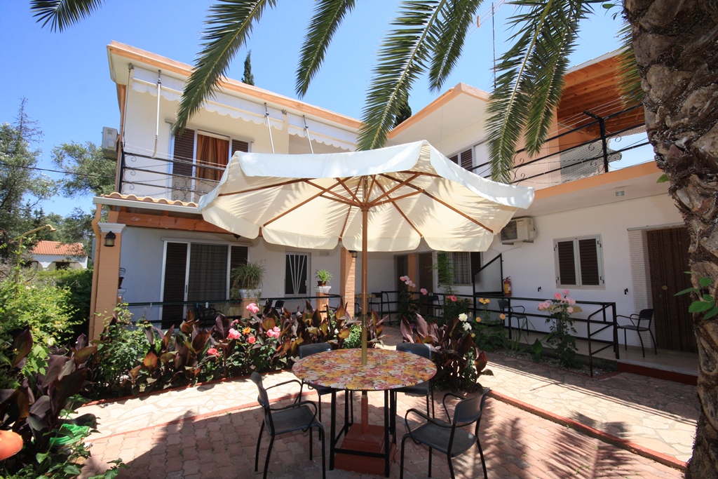 Kostas Apartments Holidays in Corfu